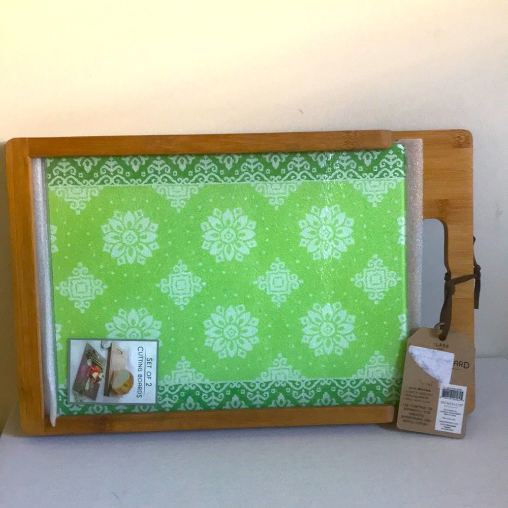 Green Floral NEW DEMDACO Bamboo and Glass Slice & Serve 2 In 1 Cutting Board